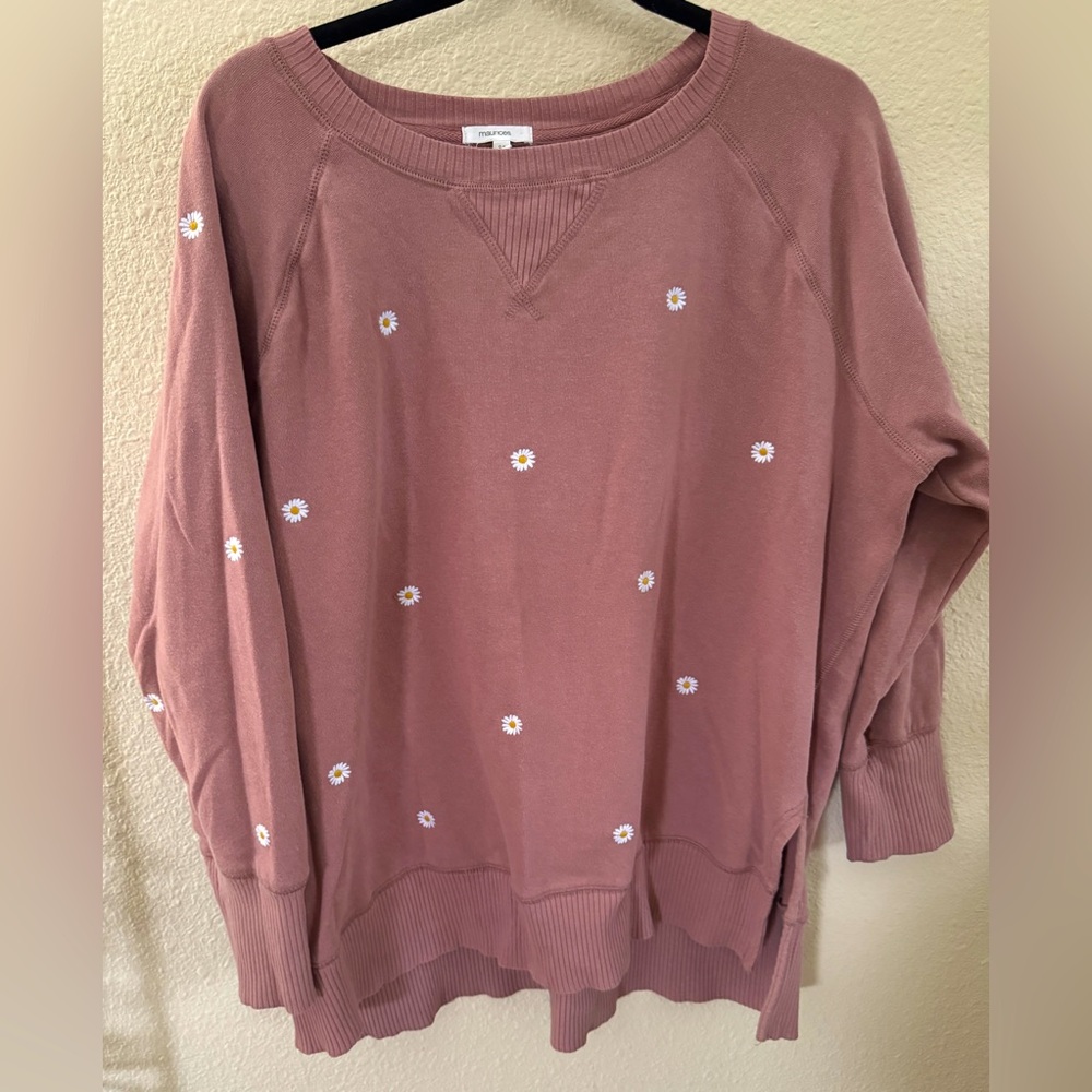 Maurice’s Daisy Sweatshirt
